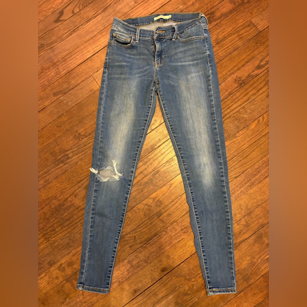710 Levi’s super skinny jeans